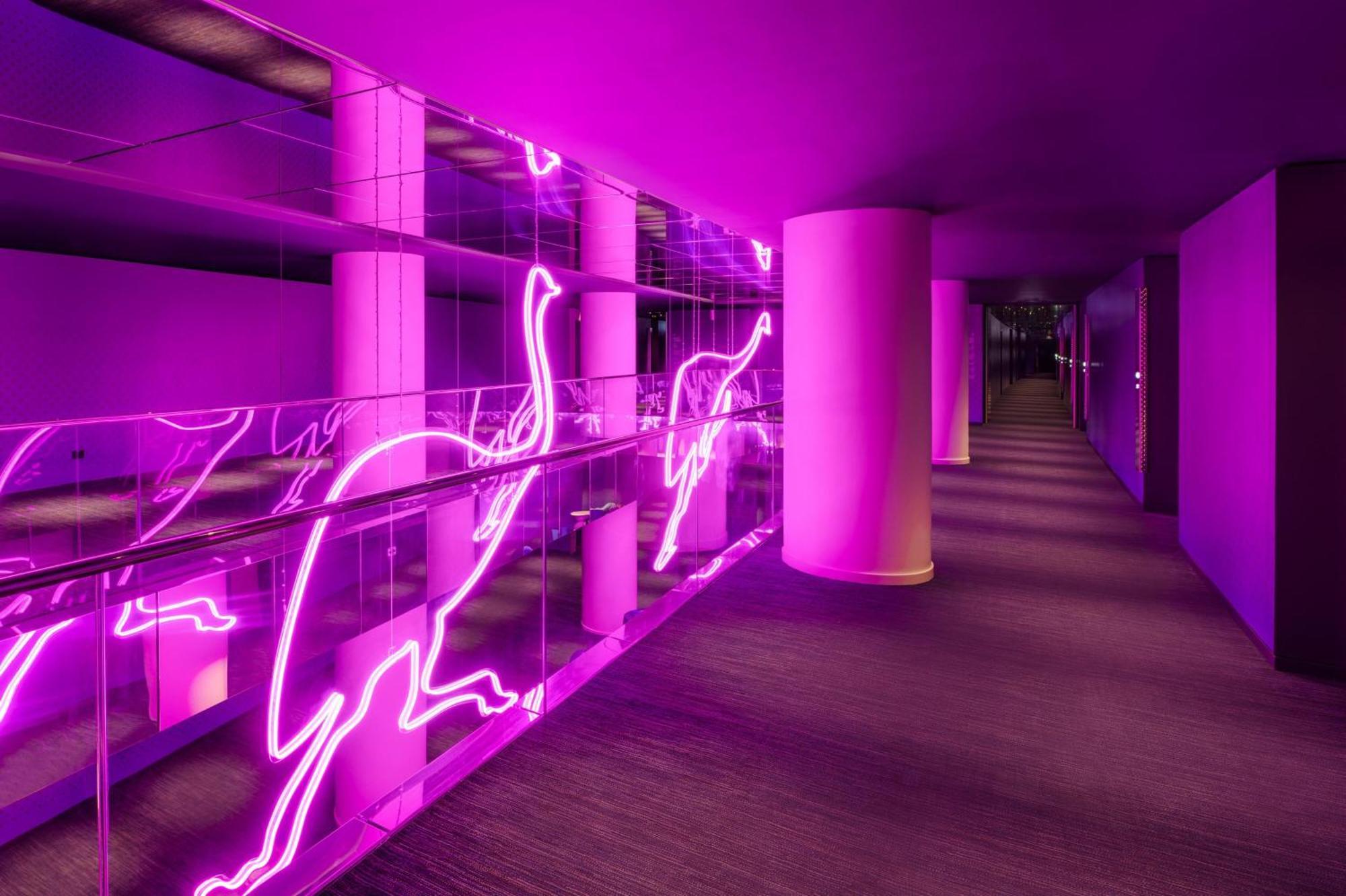 W Sydney Hotel ภายนอก รูปภาพ The interior of the hotel