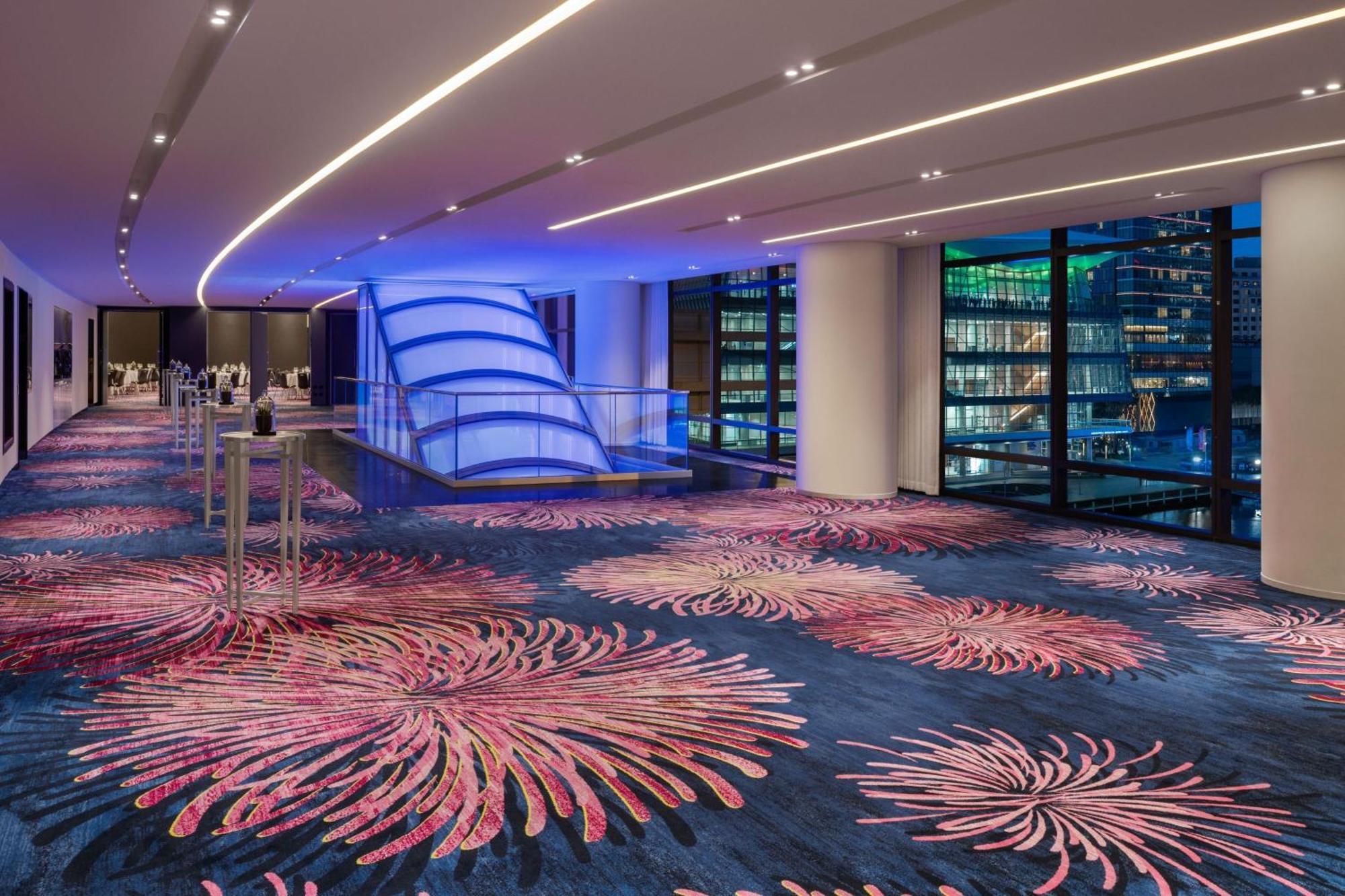 W Sydney Hotel ภายนอก รูปภาพ The Westin London