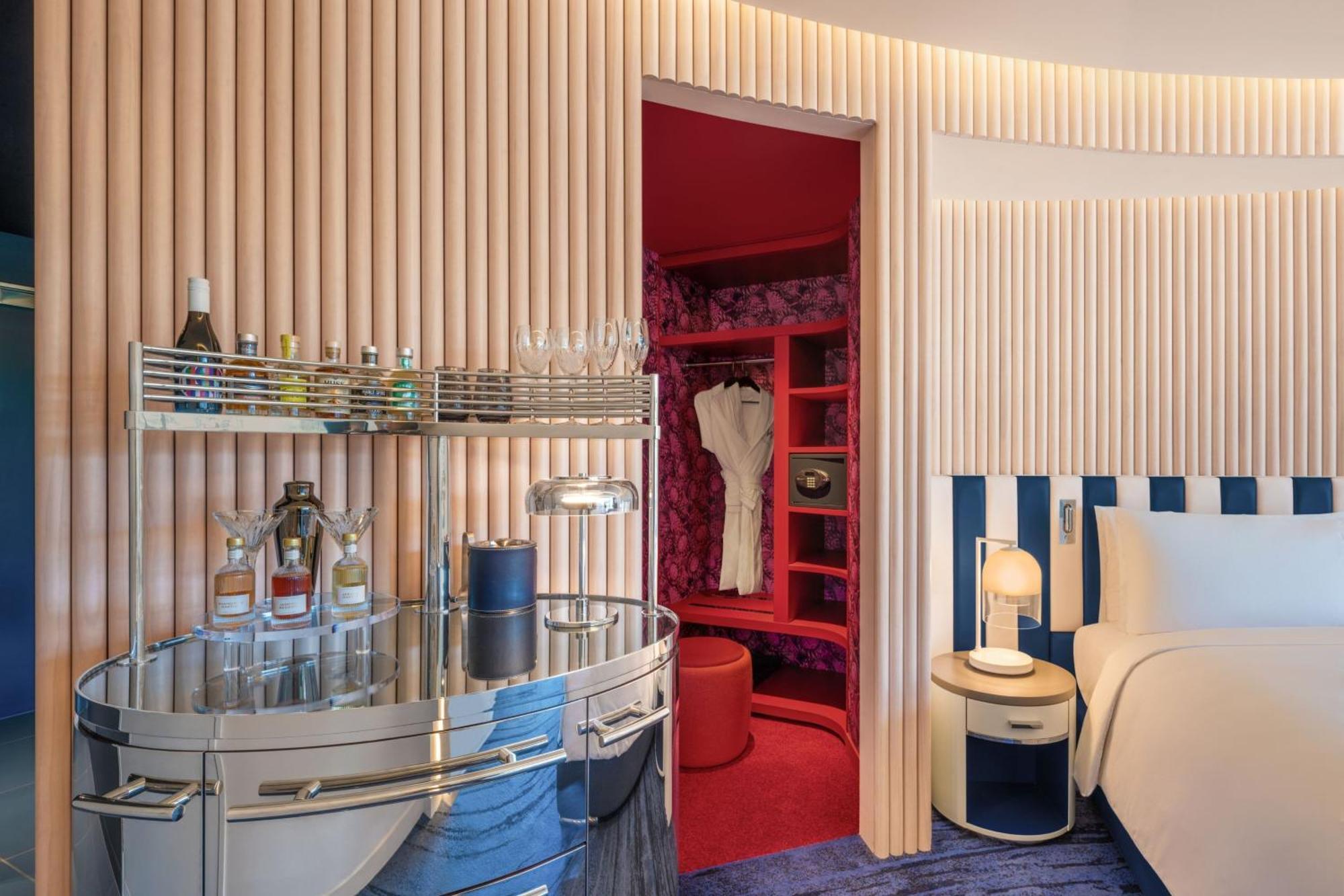 W Sydney Hotel ภายนอก รูปภาพ A suite on board